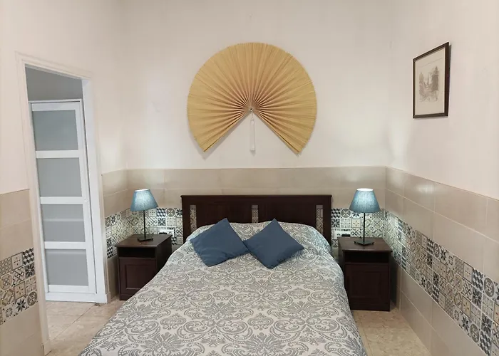 Apartment Casa Valientes A - Parking Privado Gratis & Patio Interior