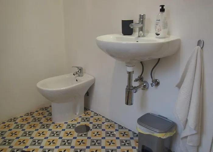 Apartment Casa Valientes A - Parking Privado Gratis & Patio Interior